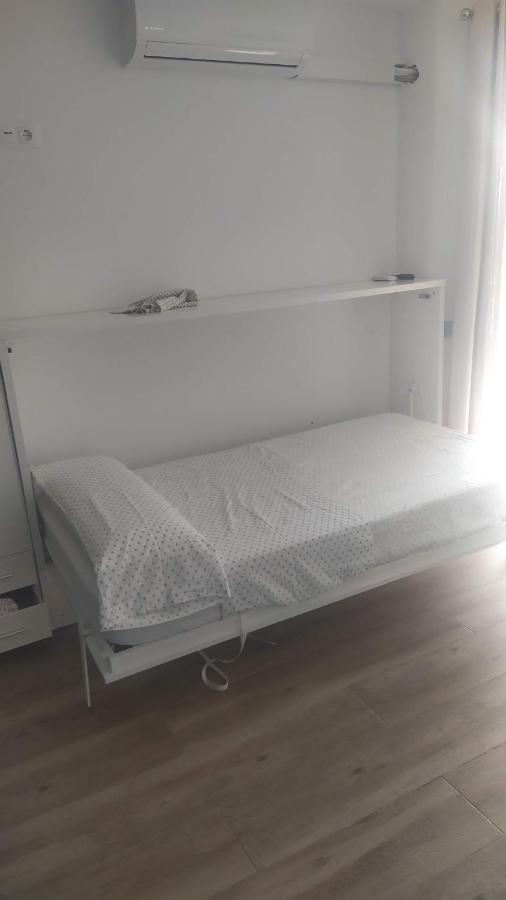 Apartamento Estudio En Chinasol Primera Linea Playa San Cristobal Almuñécar Exteriör bild